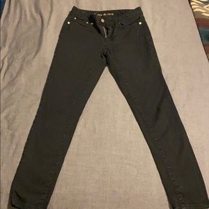 Black skinny jeans
